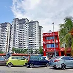 Suria Kipark Damansara 3R2B Apartment